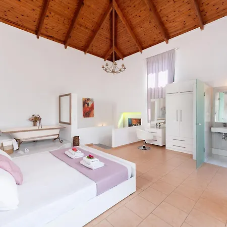 فيلة Coastal Dream Beachview Jacuzzi& Sauna