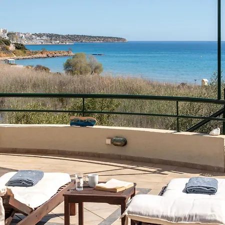 Coastal Dream Beachview Jacuzzi& Sauna